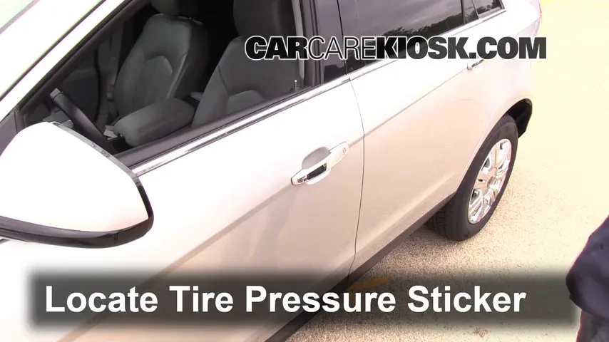 2012 Cadillac SRX Luxury 3.6L V6 FlexFuel Tires & Wheels Check Tire Pressure